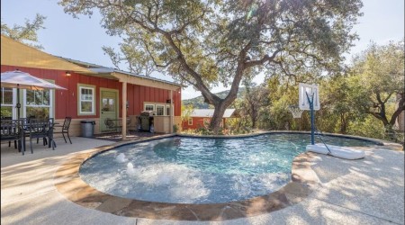 Austin Texas Poolside Retreat